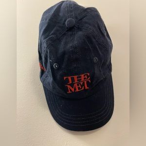 The Met Cap
